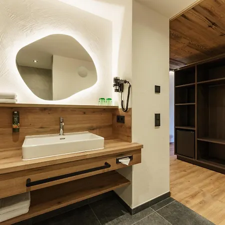 Moser Hotel 4*
