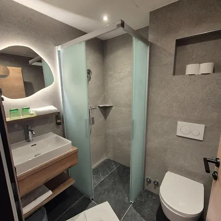Moser Hotel 4*